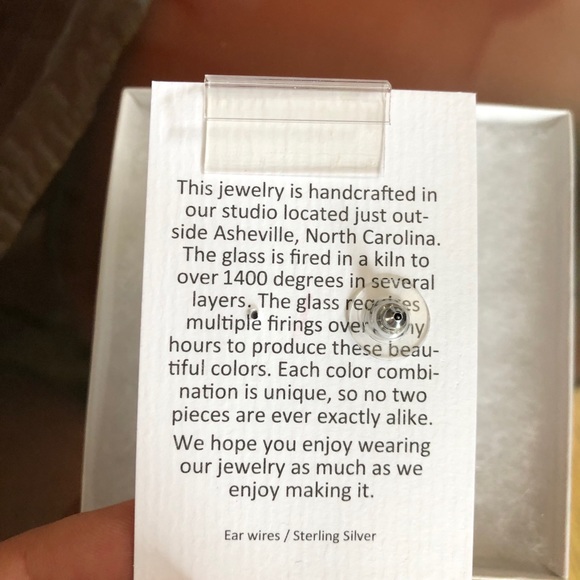 Red Hearts Glass Earrings - Picture 5 of 5